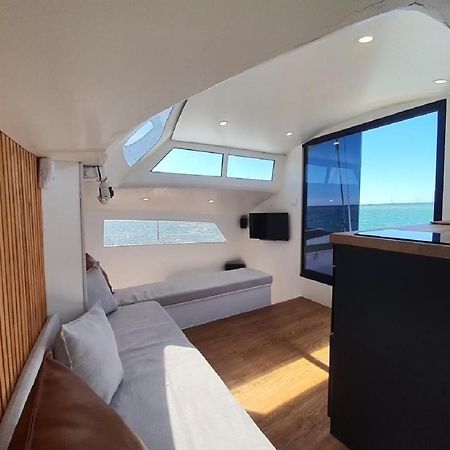 Barco Casa Catamarã SleepandBoat FAO Exterior foto