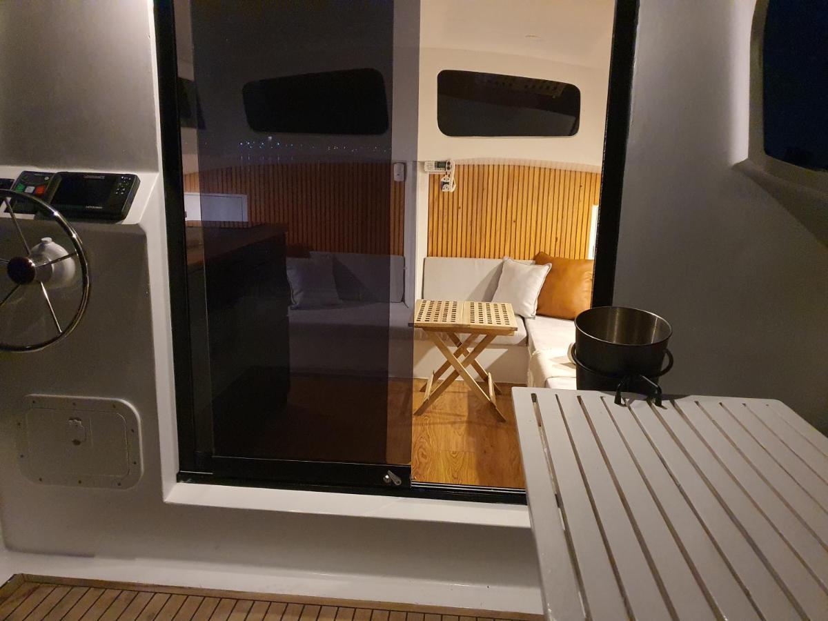 Barco Casa Catamarã SleepandBoat FAO Exterior foto