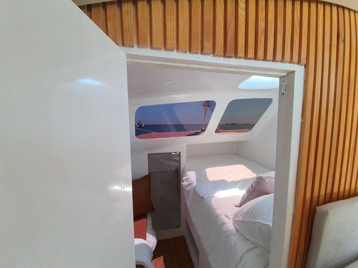 Barco Casa Catamarã SleepandBoat FAO Exterior foto