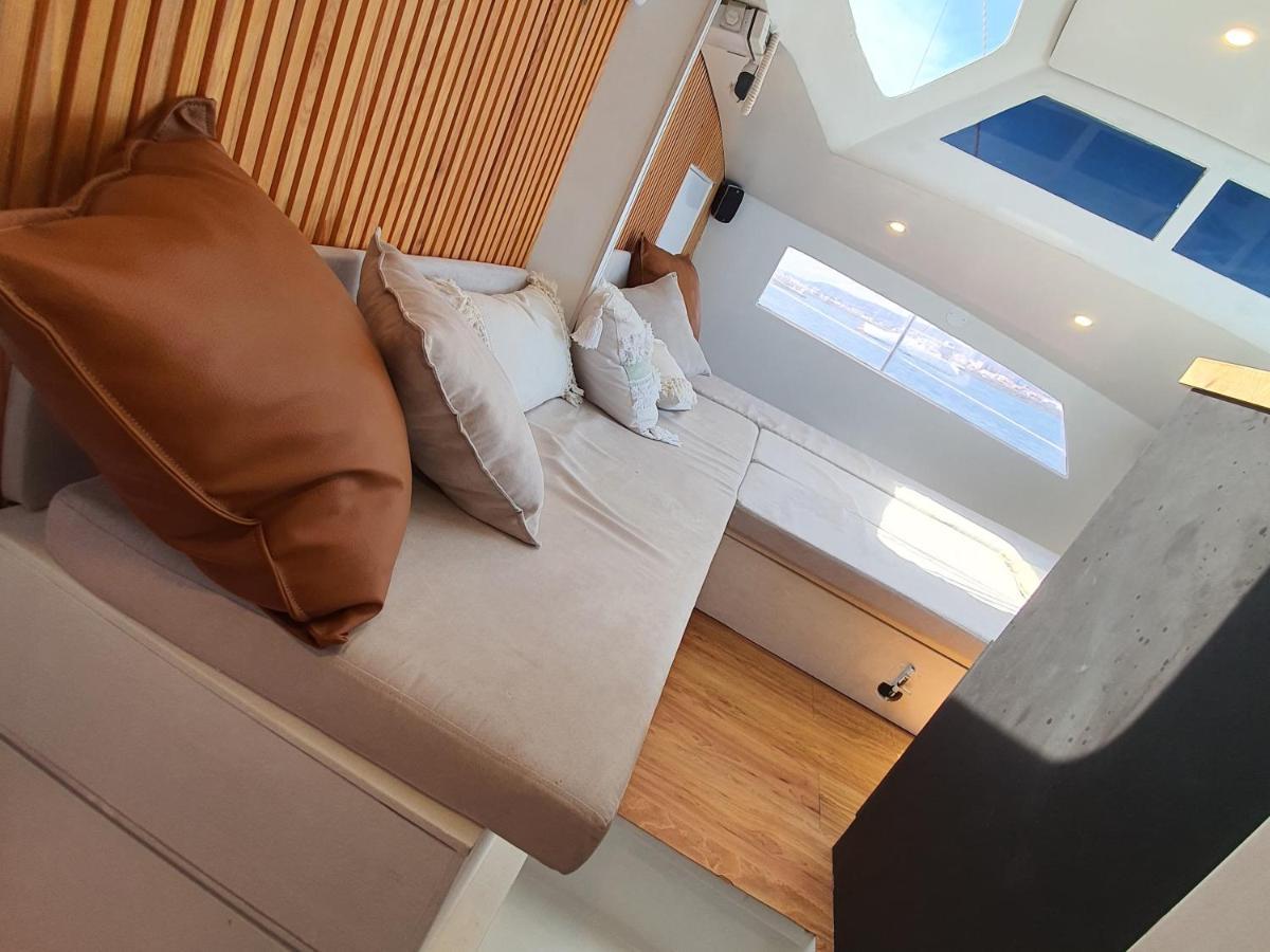 Barco Casa Catamarã SleepandBoat FAO Exterior foto