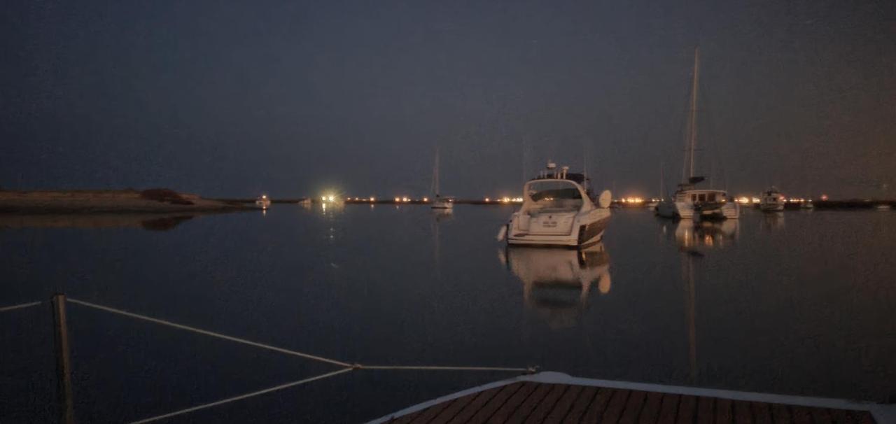 Barco Casa Catamarã SleepandBoat FAO Exterior foto